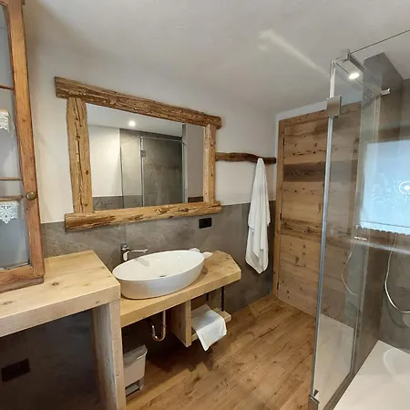 La Poesia Dolomiti Apartament *