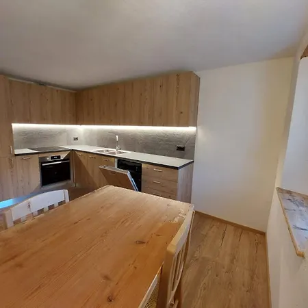 La Poesia Dolomiti Apartament *